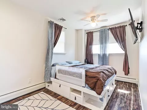 Bedroom - 10 Apricot Ln, Levittown, PA 19055 photo 1 of 8