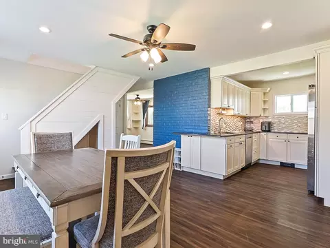 Dining - 10 Apricot Ln, Levittown, PA 19055 photo 2 of 3