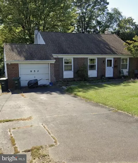 950 Madison Ave, Southampton, PA 18966