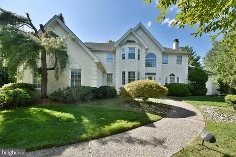 47 Loretta Cir, Richboro, PA 18954