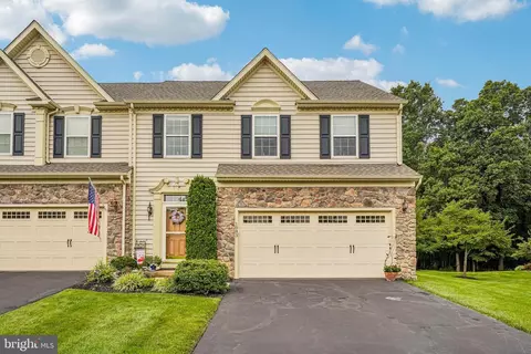 1083 Arbour Ln, Quakertown, PA 18951