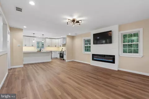 2924 June Ave, Bensalem, PA 19020