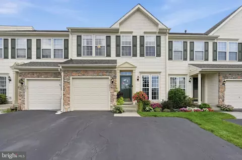 2361 Crabapple Cir, Perkasie, PA 18944