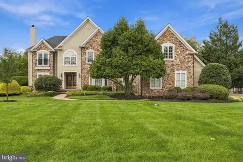 1093 Drew Dr, Yardley, PA 19067