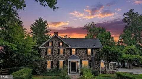 4273 Durham Rd, Kintnersville, PA 18930