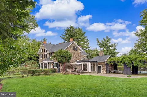 4273 Durham Rd, Kintnersville, PA 18930