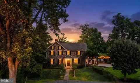 4273 Durham Rd, Kintnersville, PA 18930