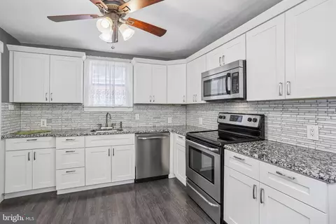 531 Crown St, Morrisville, PA 19067