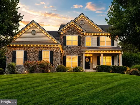 18 Beechwood Blvd, Feasterville Trevose, PA 19053