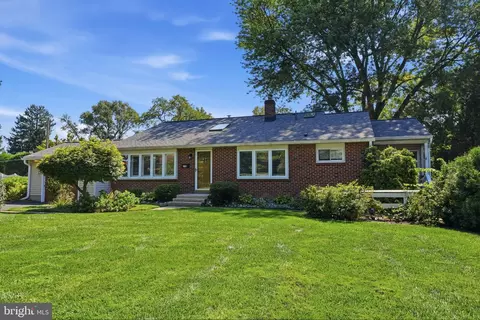 350 Summit Ave, Langhorne, PA 19047