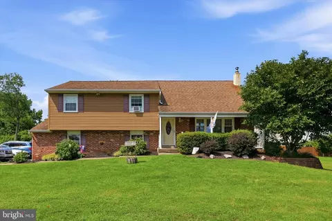 337 Middle Holland, Southampton, PA 18966