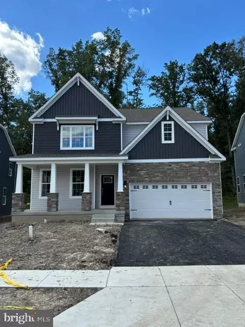 540 Trolley Ln, Sellersville, PA 18960