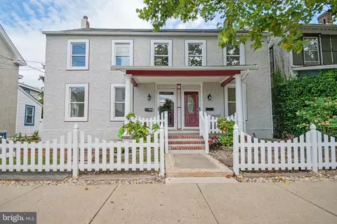 51 S Main St, Quakertown, PA 18951