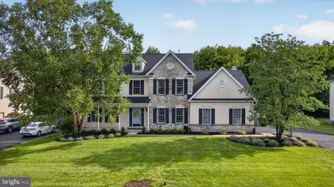 813 Princeton Dr, Warrington, PA 18976