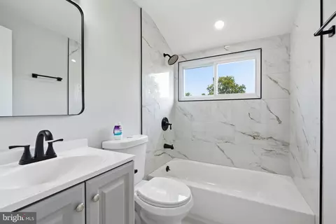 Bath - 32 Iris Rd, Levittown, PA 19057 photo 2 of 2