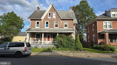 19 S 8th, Quakertown, PA 18951