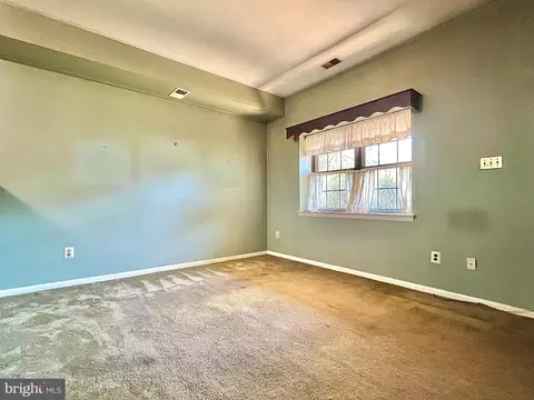 Living - 903 Clover Pl, Warminster, PA 18974 photo 1 of 1