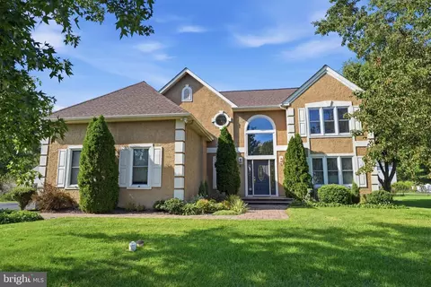 1208 Candlewick Ct, Yardley, PA 19067