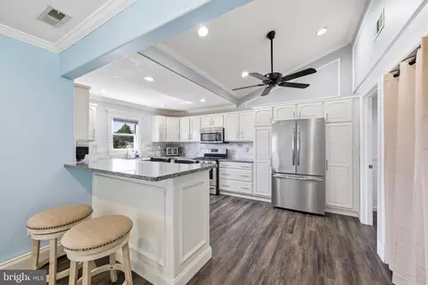 Kitchen - 48 Beechtree Rd, Levittown, PA 19057 photo 1 of 2
