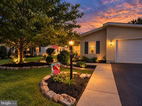 49 Canary Rd, Sellersville, PA 18960