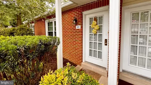 406 Beacon Hill Dr, Holland, PA 18966