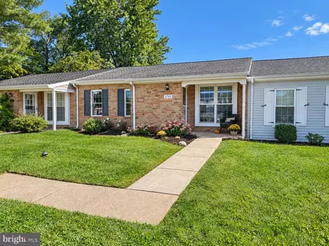 5765 Corsair Ct, Bensalem, PA 19020