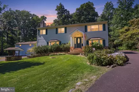 14 Kintner Hl, Upper Black Eddy, PA 18972