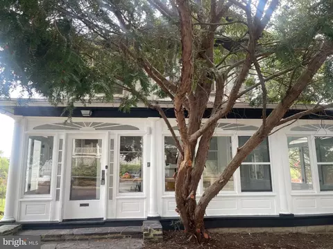140 E Walnut St, Sellersville, PA 18960
