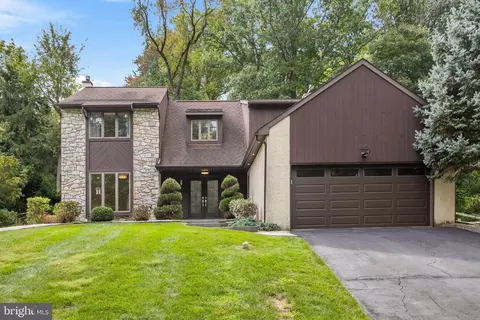 885 Spring View Dr, Southampton, PA 18966