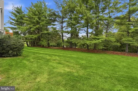 Exterior - 304 Eagle Ln, Doylestown, PA 18901 photo 5 of 5