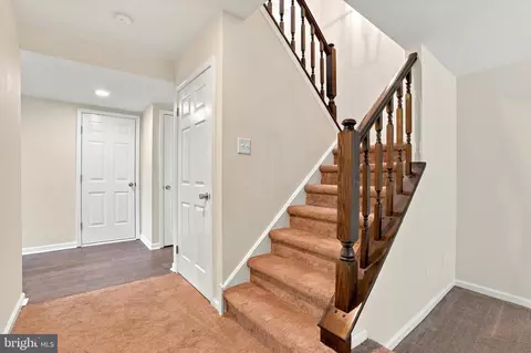 Entry Way - 304 Eagle Ln, Doylestown, PA 18901 photo 2 of 4