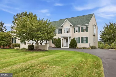 3004 Bedminster Rd, Perkasie, PA 18944