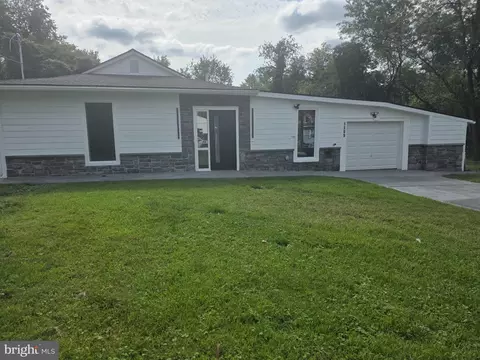 1509 Venice Ave, Bristol, PA 19007