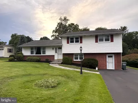 526 Buck Rd, Southampton, PA 18966