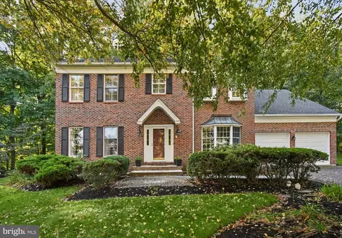 153 Mountain Oaks Rd, Yardley, PA 19067