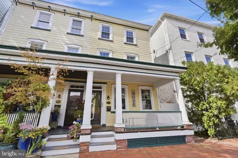 335 Radcliffe St, Bristol, PA 19007