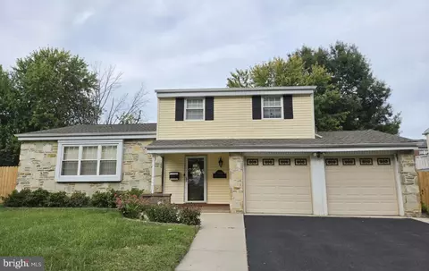1869 Brookwood Dr, Bensalem, PA 19020