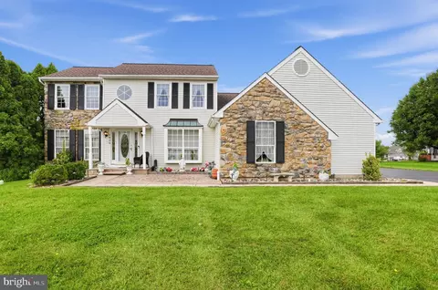 1406 Bentley Dr, Warrington, PA 18976