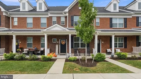 6 N 8th St, Perkasie, PA 18944