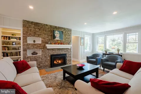 6724 Chapel Rd, New Hope, PA 18938