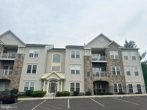 100 Ginko St #304, Warrington, PA 18976
