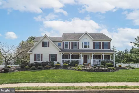 7 Mustang Ct, Southampton, PA 18966