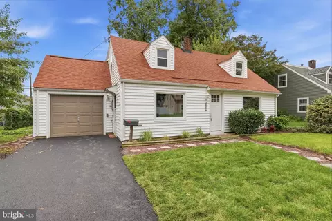 631 Osborne Ave, Morrisville, PA 19067