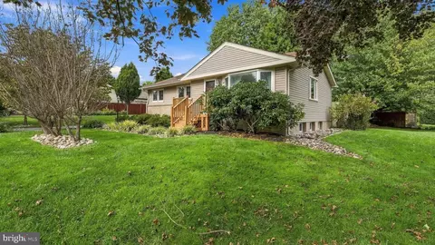 91 Taifer Ave, Doylestown, PA 18901