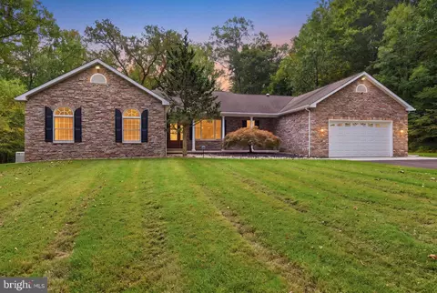 1669 Fennel Rd, Pennsburg, PA 18073