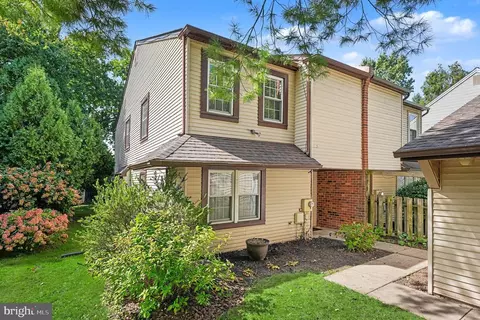 42 Stacey Dr, Doylestown, PA 18901