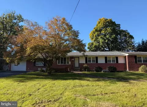 3782 Grandview Ave, Bensalem, PA 19020