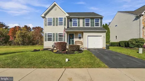 1096 Liberty Ct, Quakertown, PA 18951