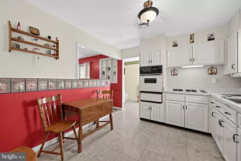 Kitchen - 1400 Nancy Dr, Croydon, PA 19021 photo 3 of 3