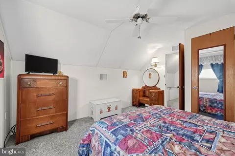 Bedroom - 1400 Nancy Dr, Croydon, PA 19021 photo 4 of 7